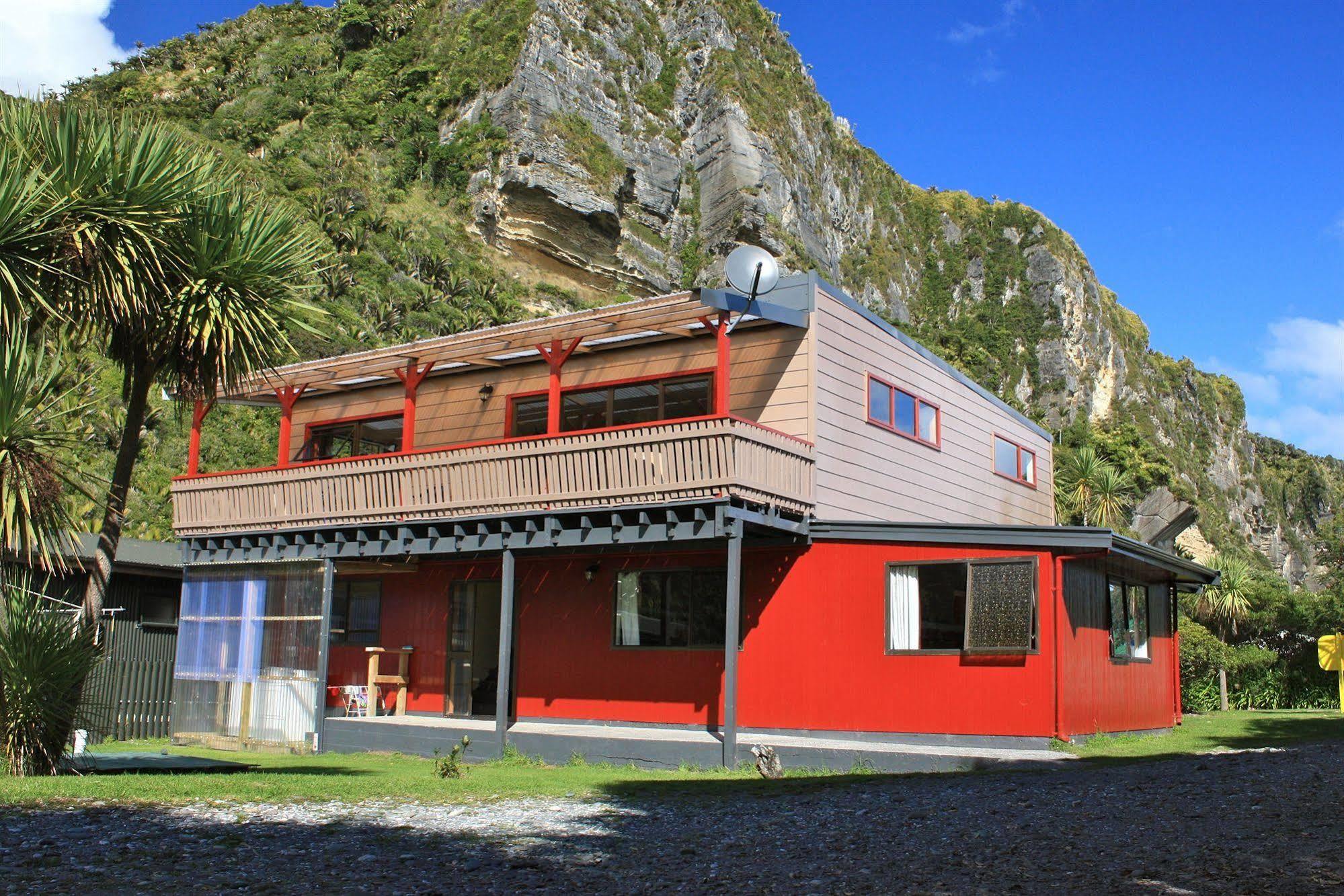 Te Hui House Hostel Punakaiki Exterior photo